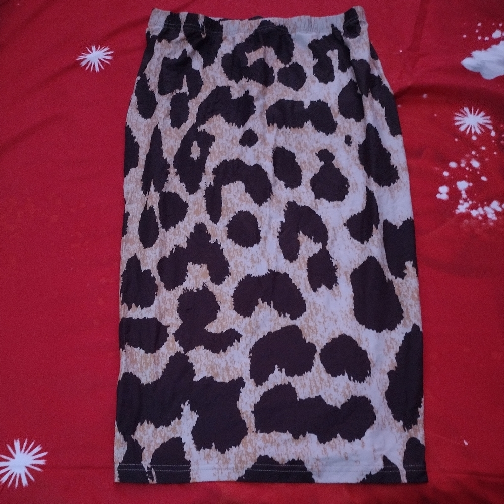 Women's cheetah print pencil skirt